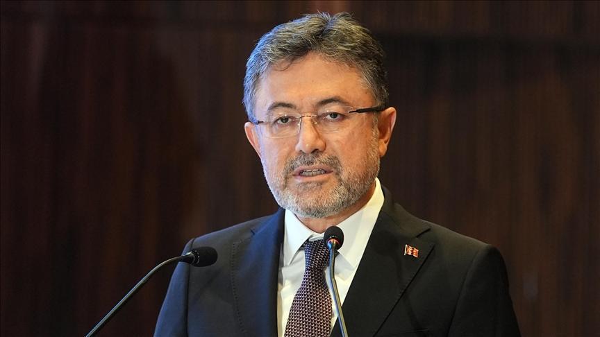 bakan yumakli temaslarda bulunmak uzere yarin cine gidecek SmjTp7YD.jpg