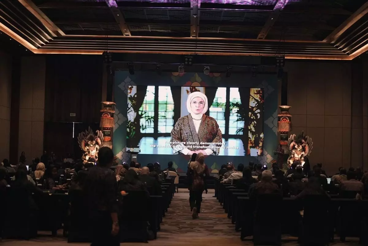 emine erdogan asya pasifik sifir atik uluslararasi seminer programina video mesaj gonderdi aciklamasi zssfveRC.jpg