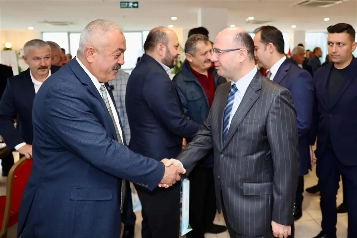 giresun valisi serdengecti muhtarlarla bir araya geldi 3Wn63mFV.jpg