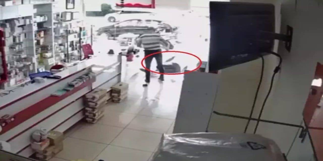 o saldirinin bir de oncesi varmis eczaci teknisyeninin yasli adami tartakladigi ortaya cikti vY6p6QTF.jpg