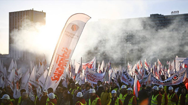 Polonyalı kömür madencilerinin protestosu üzerine hükümet madencilik yasası taslağını kabul etti