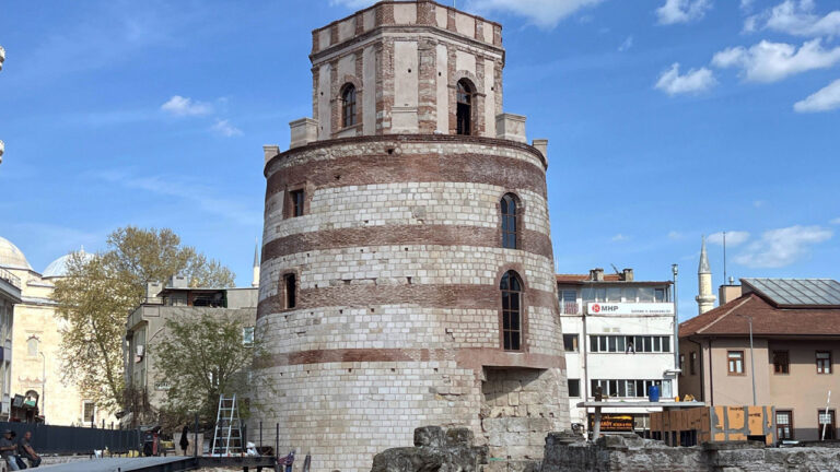 galatadan-daha-eski-edirneye-yeni-seyir-terasi-sehre-bir-de-buradan-bakin-wMTjOfDG