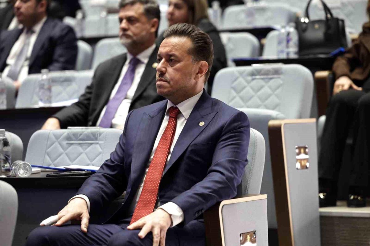 AK Parti MKYK Toplantısında Millet Vurgusu Öne Çıktı
