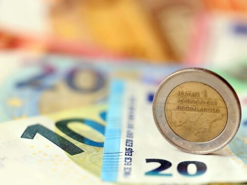 24 yil sonra eurolar degisiyor Jt7LriXf
